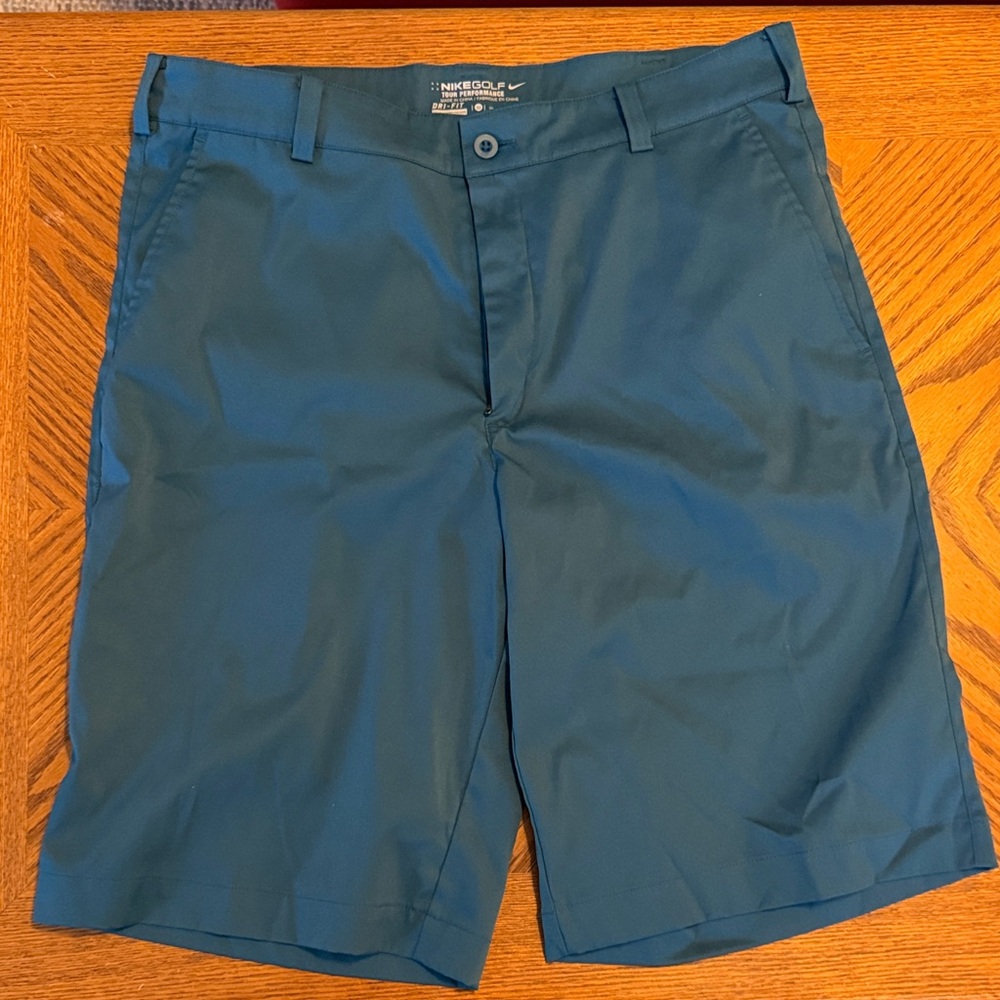 Nike Men's Teal Golf Shorts Like New